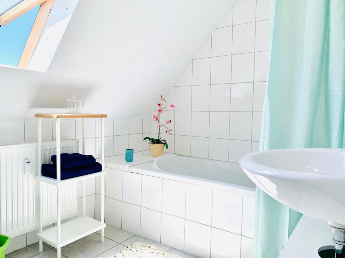 Ferienwohnung Liesel - Kuche, Bad, Wlan, 3 Schlafzimmer, Parkplatz Malterdingen Eksteriør billede